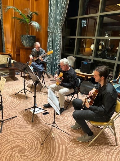 Gallery photo 5 of 16 Strings Jazz Trio