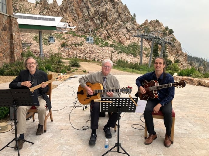 Gallery photo 3 of 16 Strings Jazz Trio
