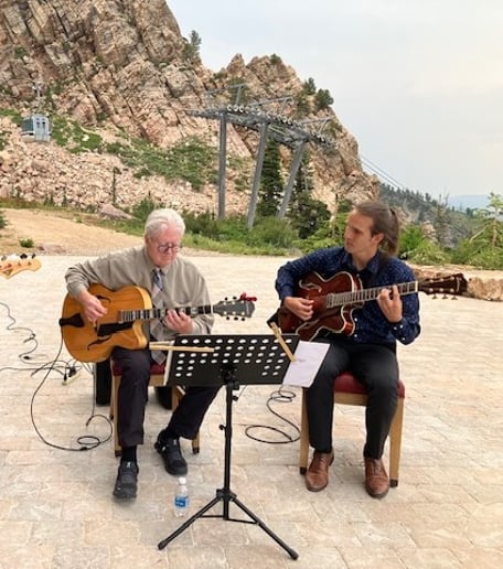 Gallery photo 5 of 16 Strings Jazz Trio