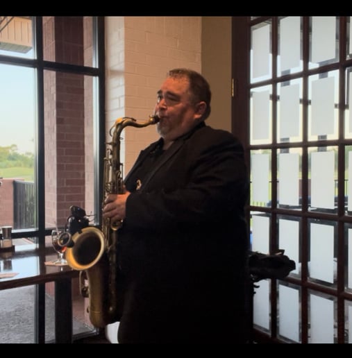 Gallery photo 3 of SmoothSaxDJ