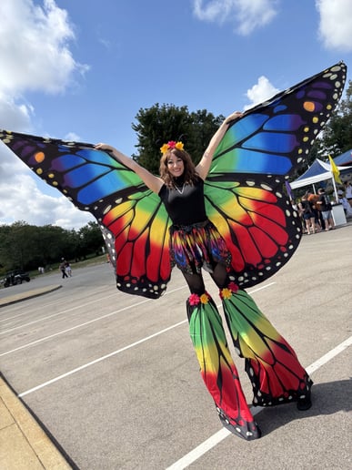 Gallery photo 9 of Holly Hasty, Stilt-Walker