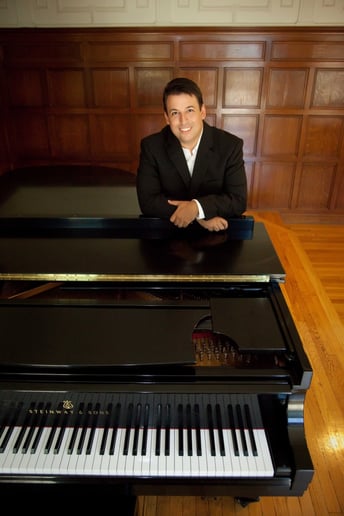 Gallery photo 1 of St. Louis Pianist Dave Becherer