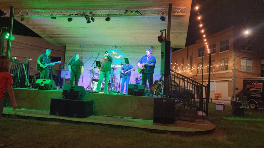 Gallery photo 3 of Stolen Whiskey - Chris Stapleton Tribute