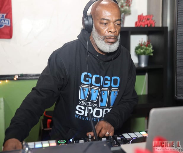 Gallery photo 9 of Stone Entertainment DJ