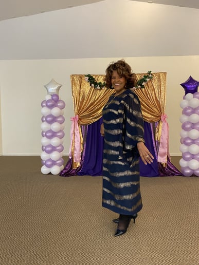 Gallery photo 2 of Storyteller Theresa G