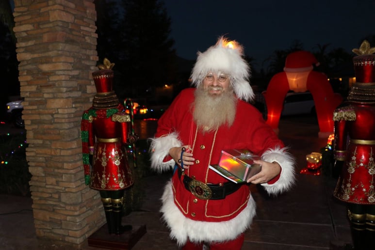Gallery photo 5 of StoryTimeSanta