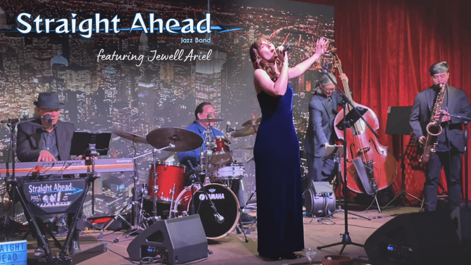 Gallery photo 8 of Straight Ahead