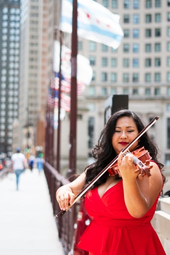 Gallery photo 8 of Chicago wedding violinist Tamila Viola
