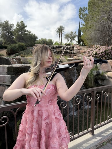Gallery photo 1 of Strings by Karly - Violinist