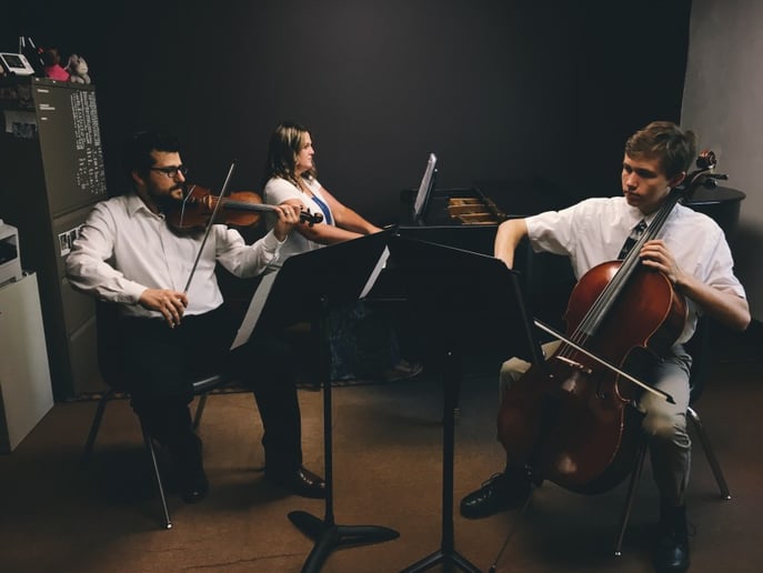 Gallery photo 10 of Strings in One
