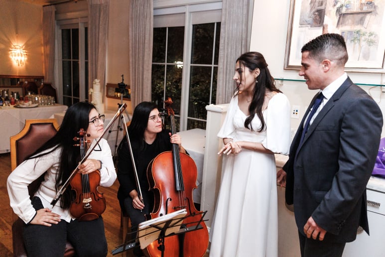 Gallery photo 3 of Strings Live Music