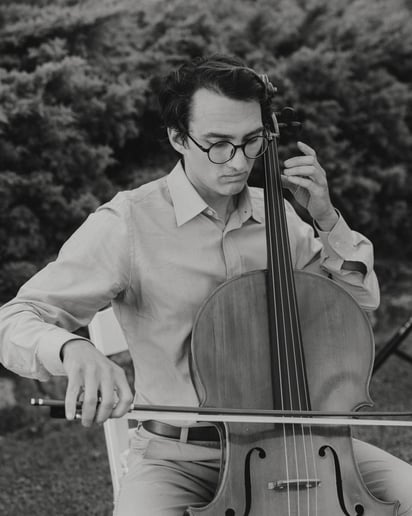 Gallery photo 1 of Vela String Duo