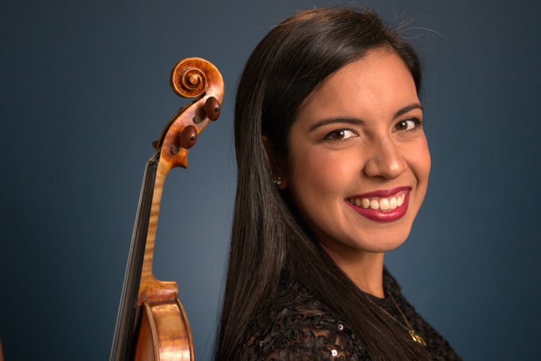 Gallery photo 2 of Brenda - Strolling violinist, Electric violin