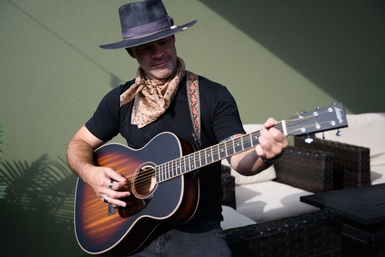 Gallery photo 5 of Strumming Wolf