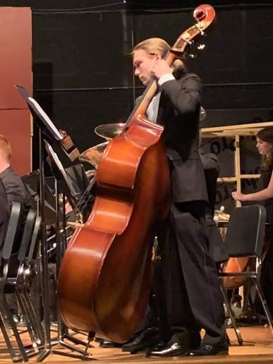 Gallery photo 4 of Studio Bassist