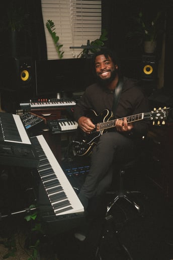 Gallery photo 1 of Music Producer/Session Musician (Guitar, Bass, Keys)