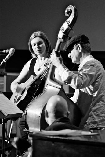 Gallery photo 1 of Sue Turner Band