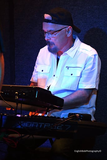 Gallery photo 4 of Sugar Yacht Rock Tribute Band