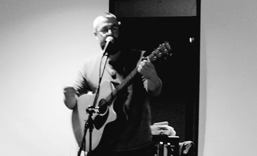 Gallery photo 4 of Sully Solo Music