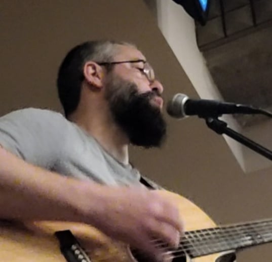 Gallery photo 5 of Sully Solo Music