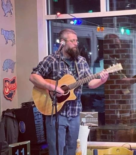 Gallery photo 6 of Sully Solo Music