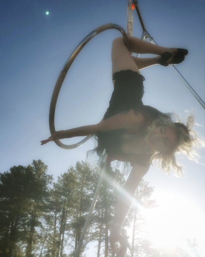 Gallery photo 2 of Summer Rain Circus