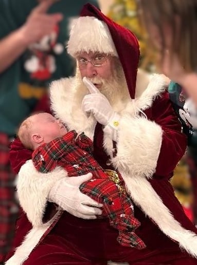 Gallery photo 7 of Summertime Santa