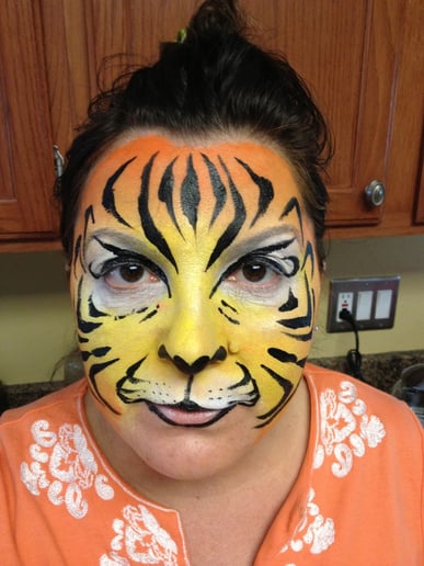 Gallery photo 1 of Sunglow Face Painting