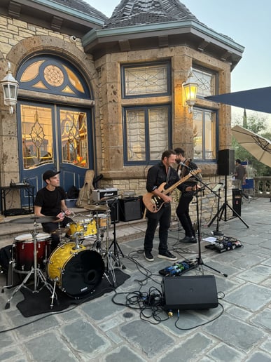 Gallery photo 36 of Suns of Venice