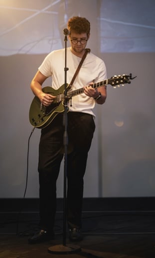 Gallery photo 3 of Sunset Set With Igor Leal