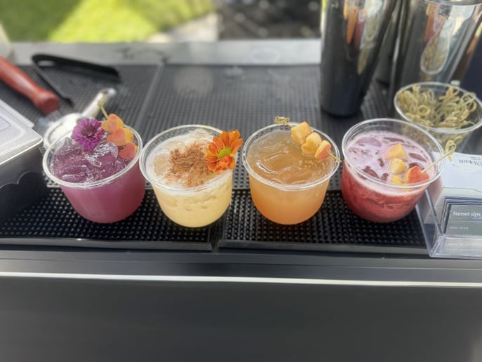 Gallery photo 5 of Sunset Sips Mobile Bar