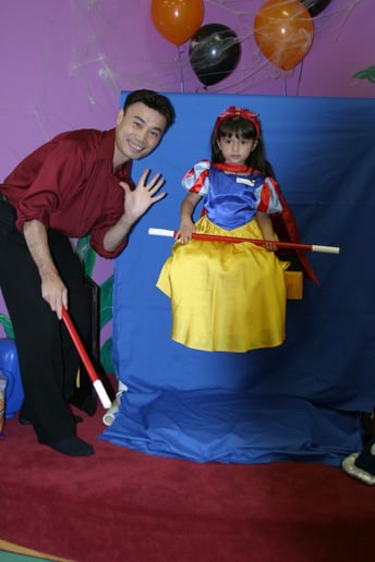 Gallery photo 1 of Super Magic Shows