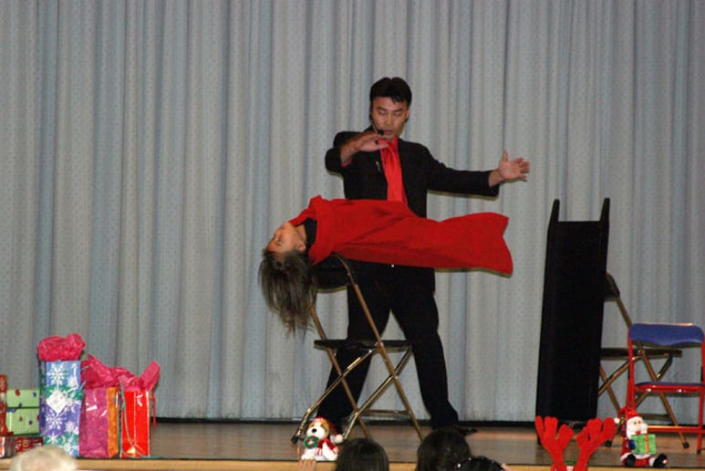 Gallery photo 6 of Super Magic Shows