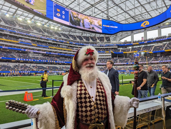 Gallery photo 1 of Super Santa Brent