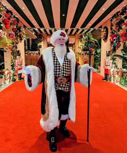 Gallery photo 8 of Super Santa Brent