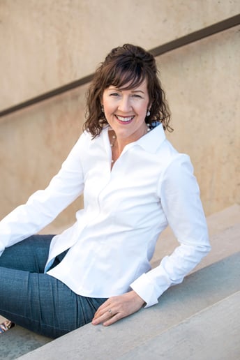 Gallery photo 1 of Susan Layton : ASL Performer