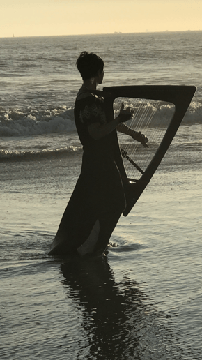 Gallery photo 7 of Susan Schnorr ~ Harpist
