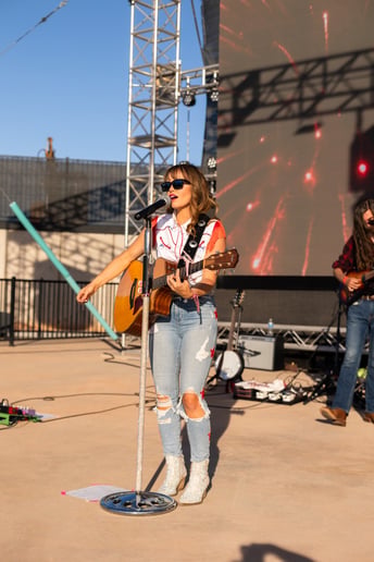 Gallery photo 6 of Susie Brown Band