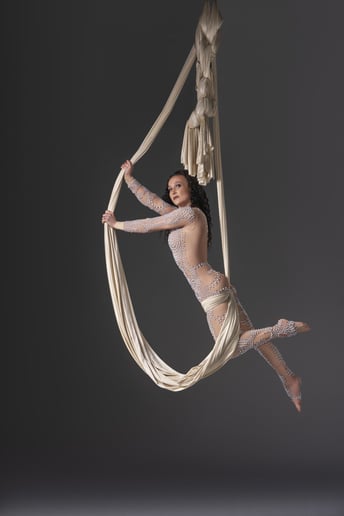 Gallery photo 3 of Sutra Winter