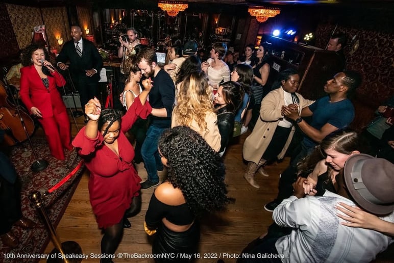Gallery photo 3 of Svetlana & The Delancey Five