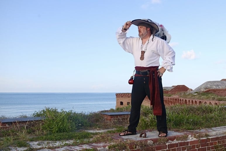 Gallery photo 1 of Swashbuckling Sivad