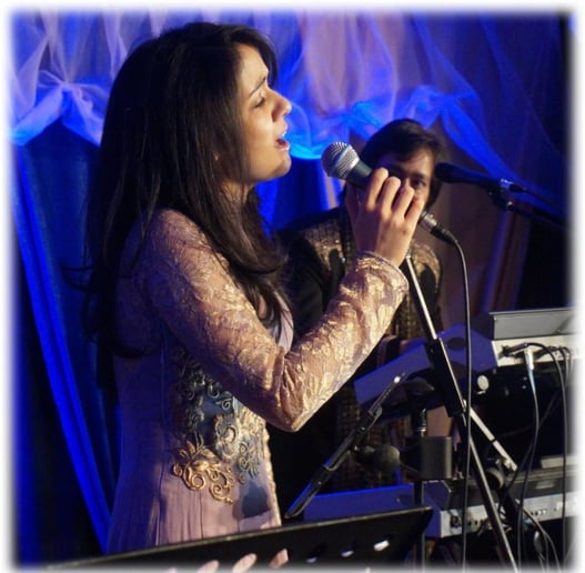 Gallery photo 7 of Swati Mishra Music
