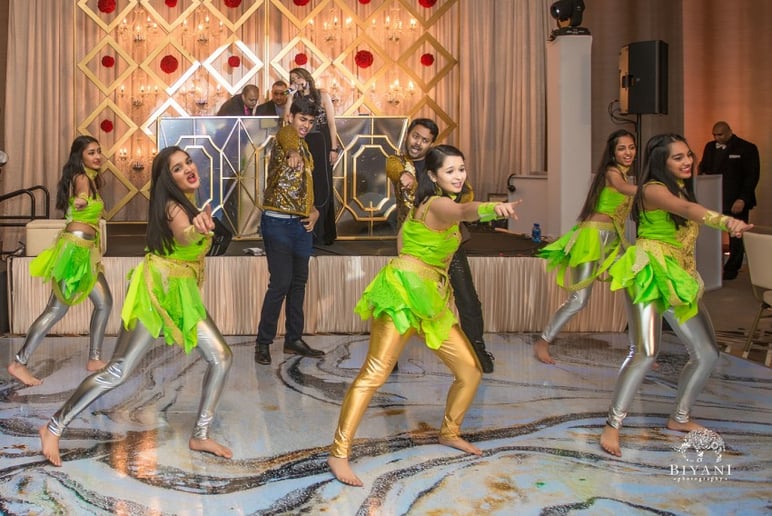 Gallery photo 8 of Swati Mishra Music