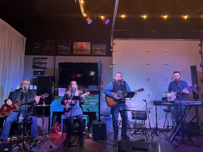 Gallery photo 2 of Sweet Country & The Dog Biscuits