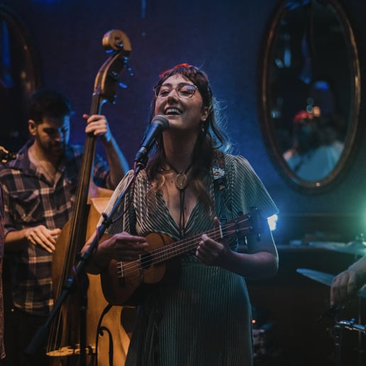 Gallery photo 1 of Sweet Kay String Band