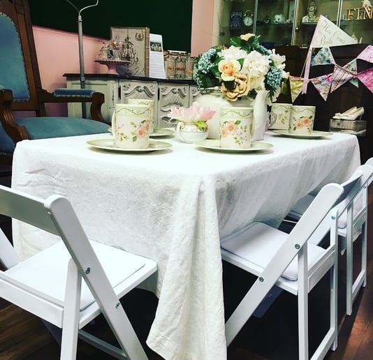 Gallery photo 2 of Sweet Petite Seating