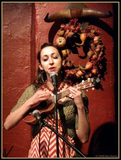 Gallery photo 1 of Sweet Soubrette - solo