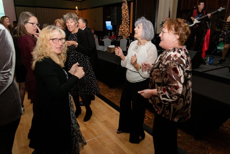 Gallery photo 4 of Sweetgrass Band