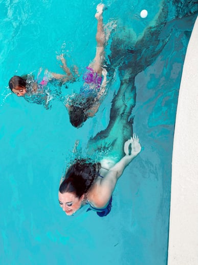 Gallery photo 7 of Swimming Princess Ariel/Mermaid Delphine