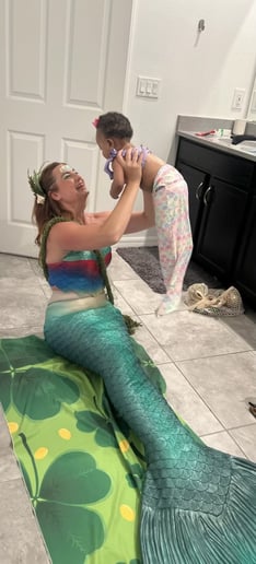 Gallery photo 10 of Swimming Princess Ariel/Mermaid Delphine